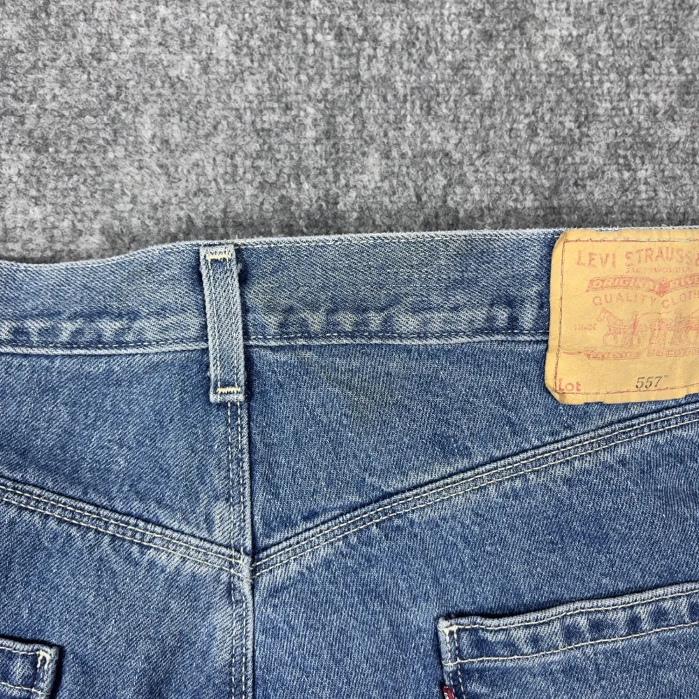 Levis levi 557